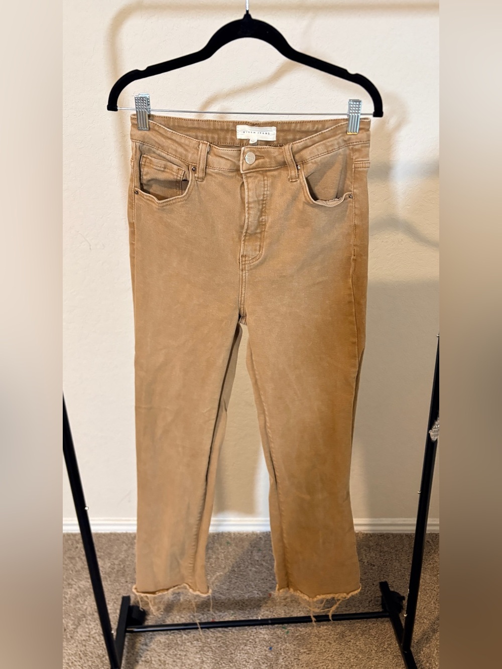 Risen Straight-Leg Women’s Jeans in Tan